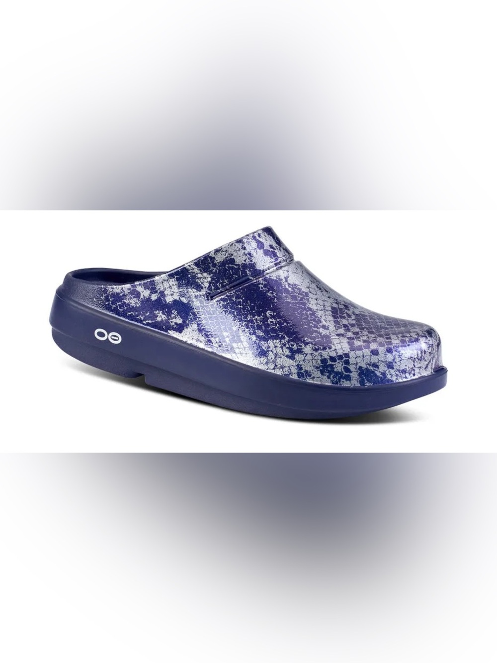 OOFOS OOcloog Clogs Womens 7 Navy Metallic Snake Limited Edition Recovery Shoes